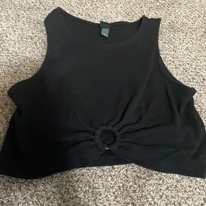 Black cropped tank